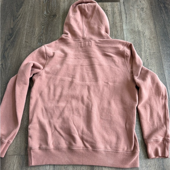 Abercrombie and Fitch embossed sweatshirt d
Hoodie.Women’s size XS. Rust color. - Picture 6 of 6